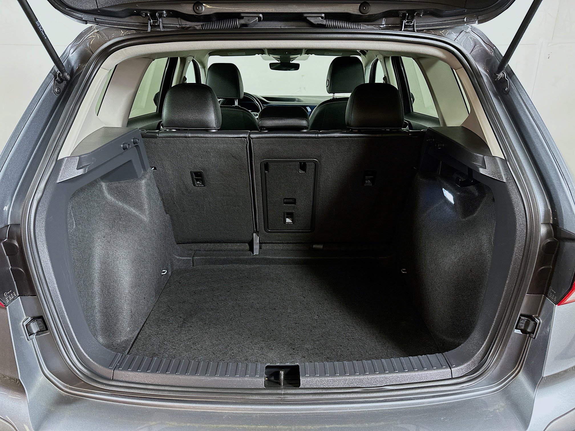 Used 2024 Volkswagen Taos SE image 23