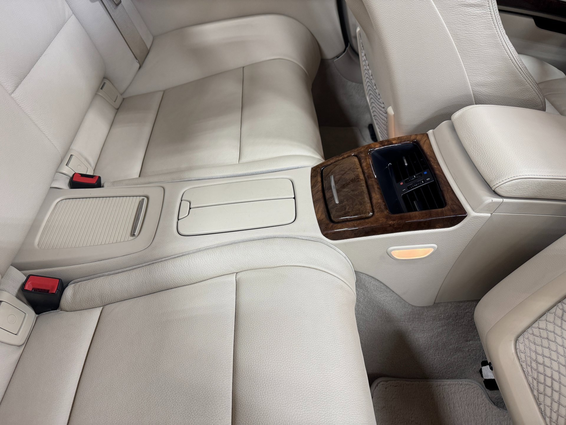 Used 2008 BMW 335i Convertible image 33