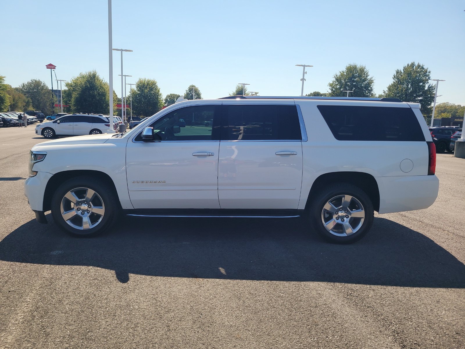 Used 2020 Chevrolet Suburban Premier AWD/4WD image 6
