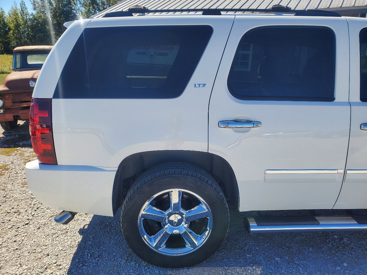 Used 2013 Chevrolet Tahoe LTZ image 9