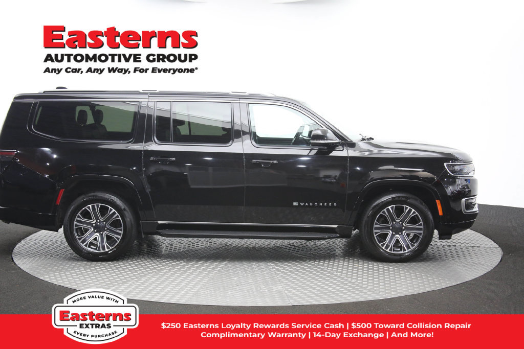 Used 2024 Jeep Wagoneer L Series II w/ Flexible Seating Group AWD/4WD image 50