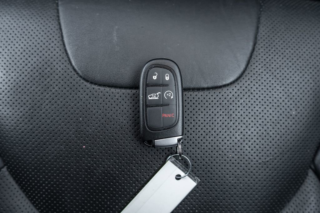 Used 2021 Jeep Cherokee Limited image 33