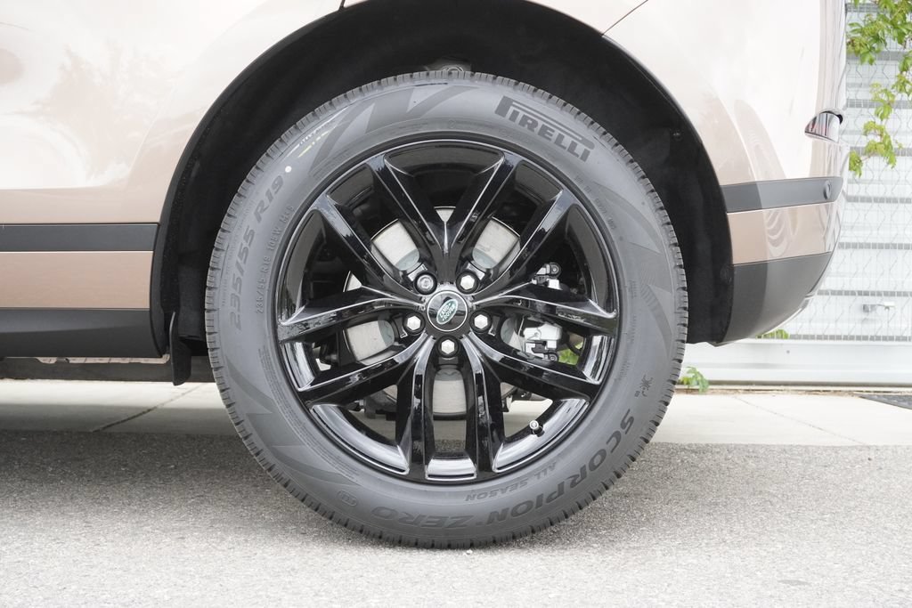 New 2026 Land Rover Range Rover Evoque S AWD/4WD image 35