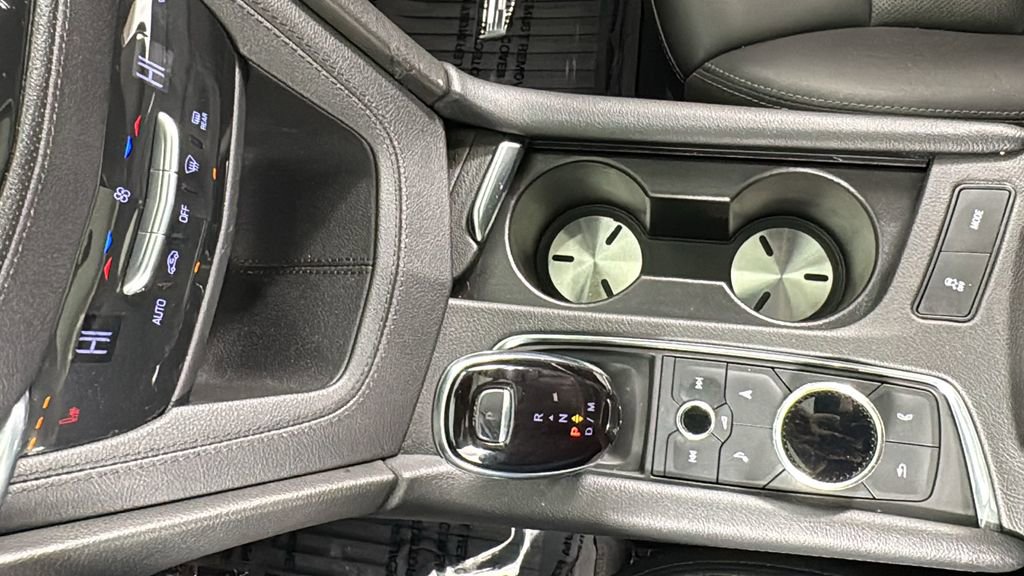 Used 2022 Cadillac XT5 Premium Luxury w/ LPO, Floor Liner Package image 32