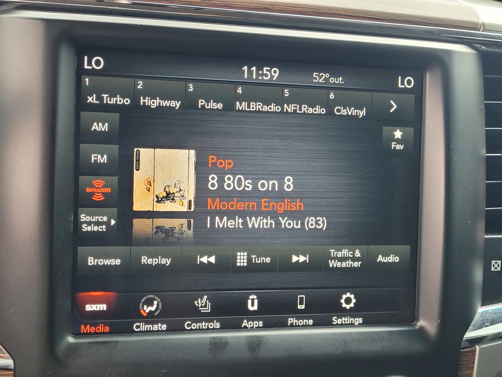 Used 2018 RAM 2500 Laramie image 16