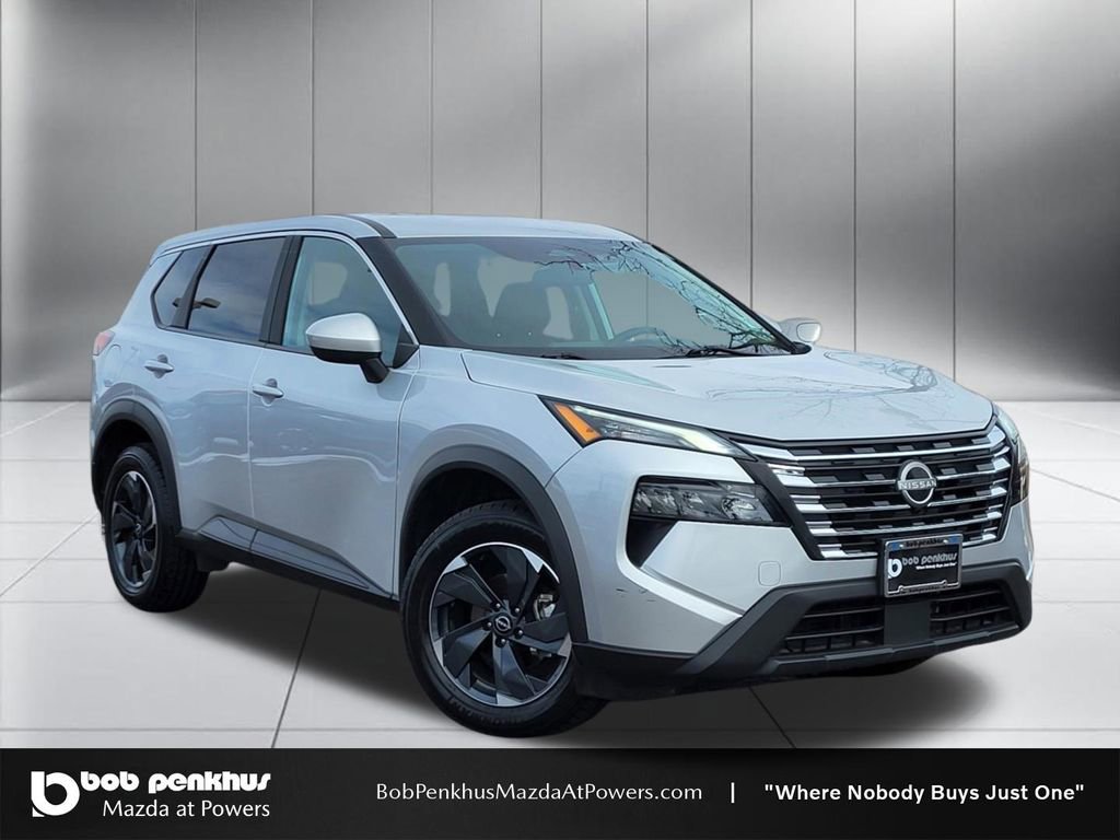 Used 2024 Nissan Rogue SV image 1