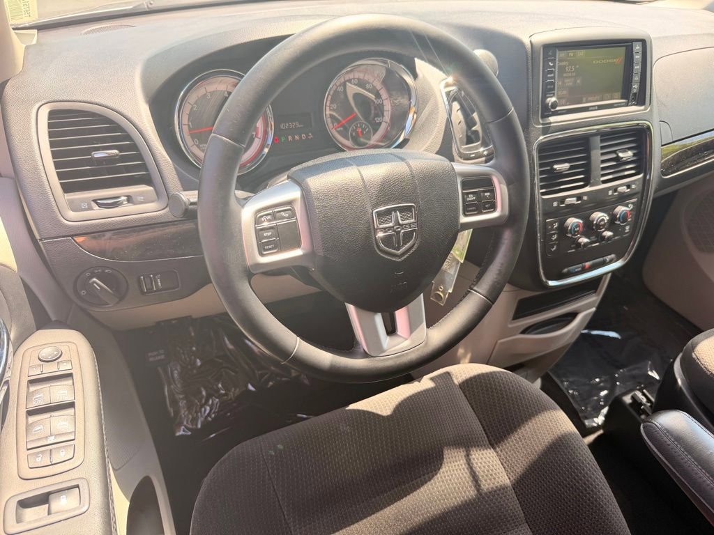 Used 2017 Dodge Grand Caravan SE w/ Power Window Group FWD image 19