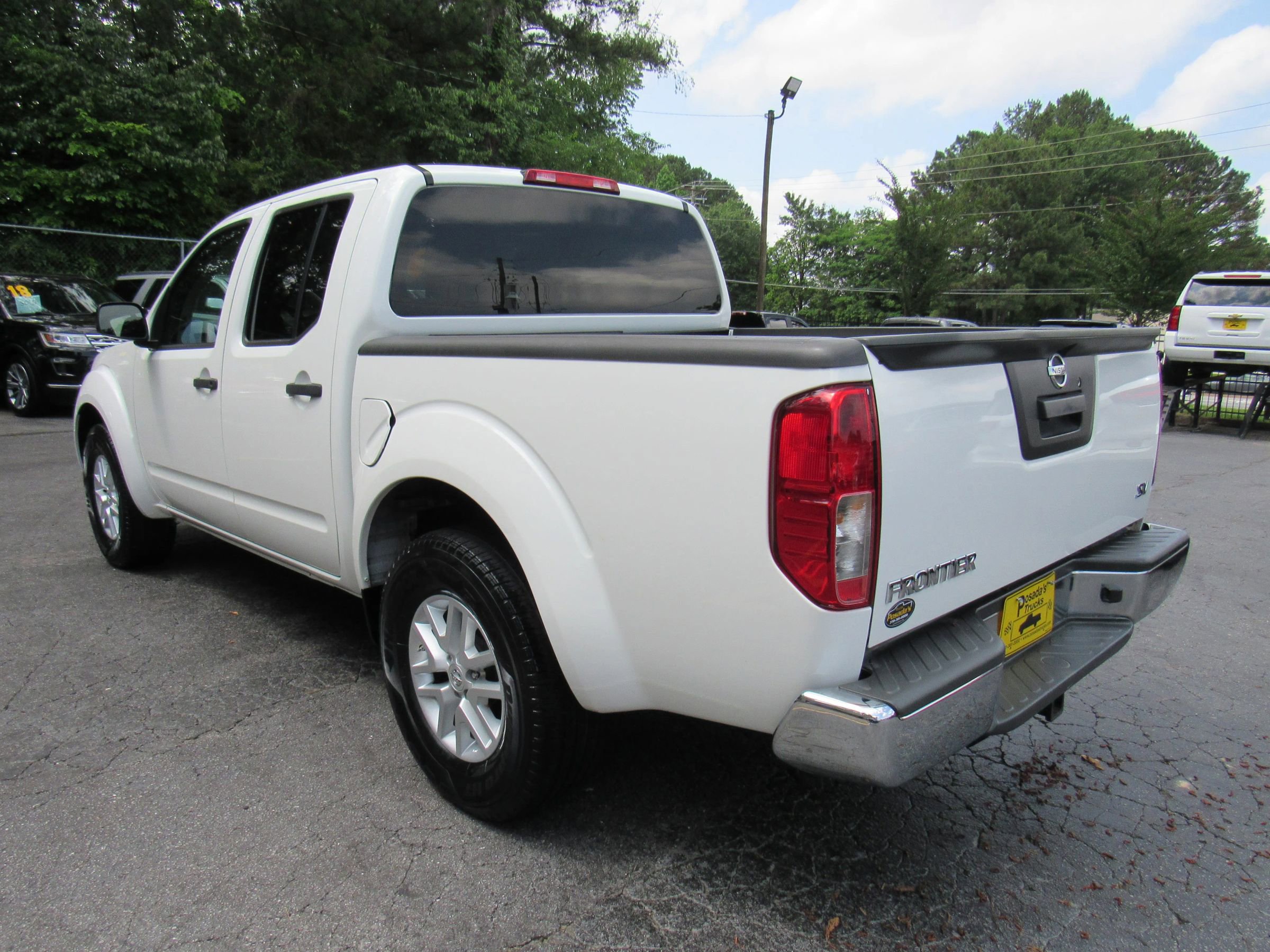 Used 2019 Nissan Frontier SV RWD image 5