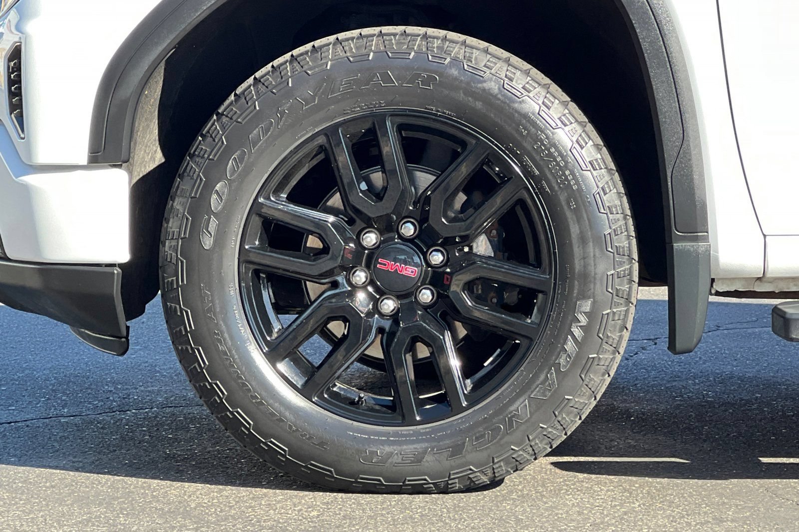 Used 2023 GMC Sierra 1500 Elevation w/ Elevation Premium Package AWD/4WD image 38