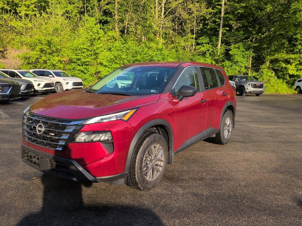 Used 2025 Nissan Rogue S AWD/4WD image 23