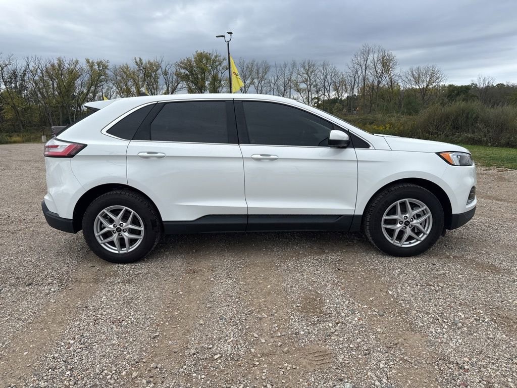 Used 2023 Ford Edge SEL image 14