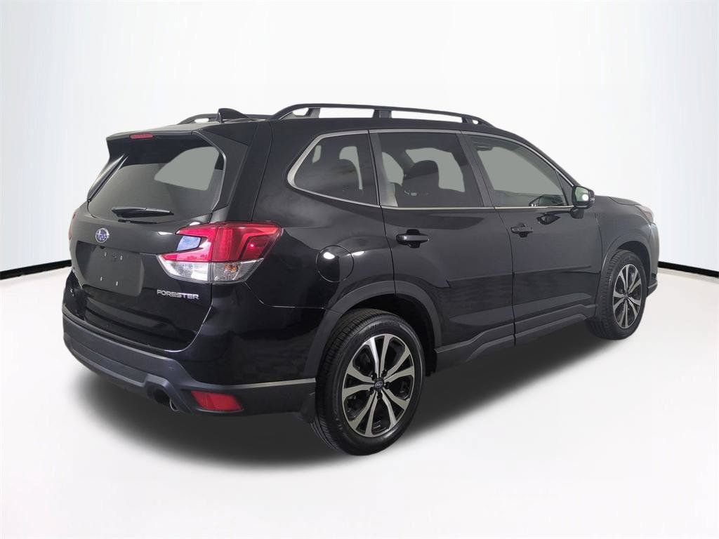 Used 2024 Subaru Forester Limited AWD/4WD image 5