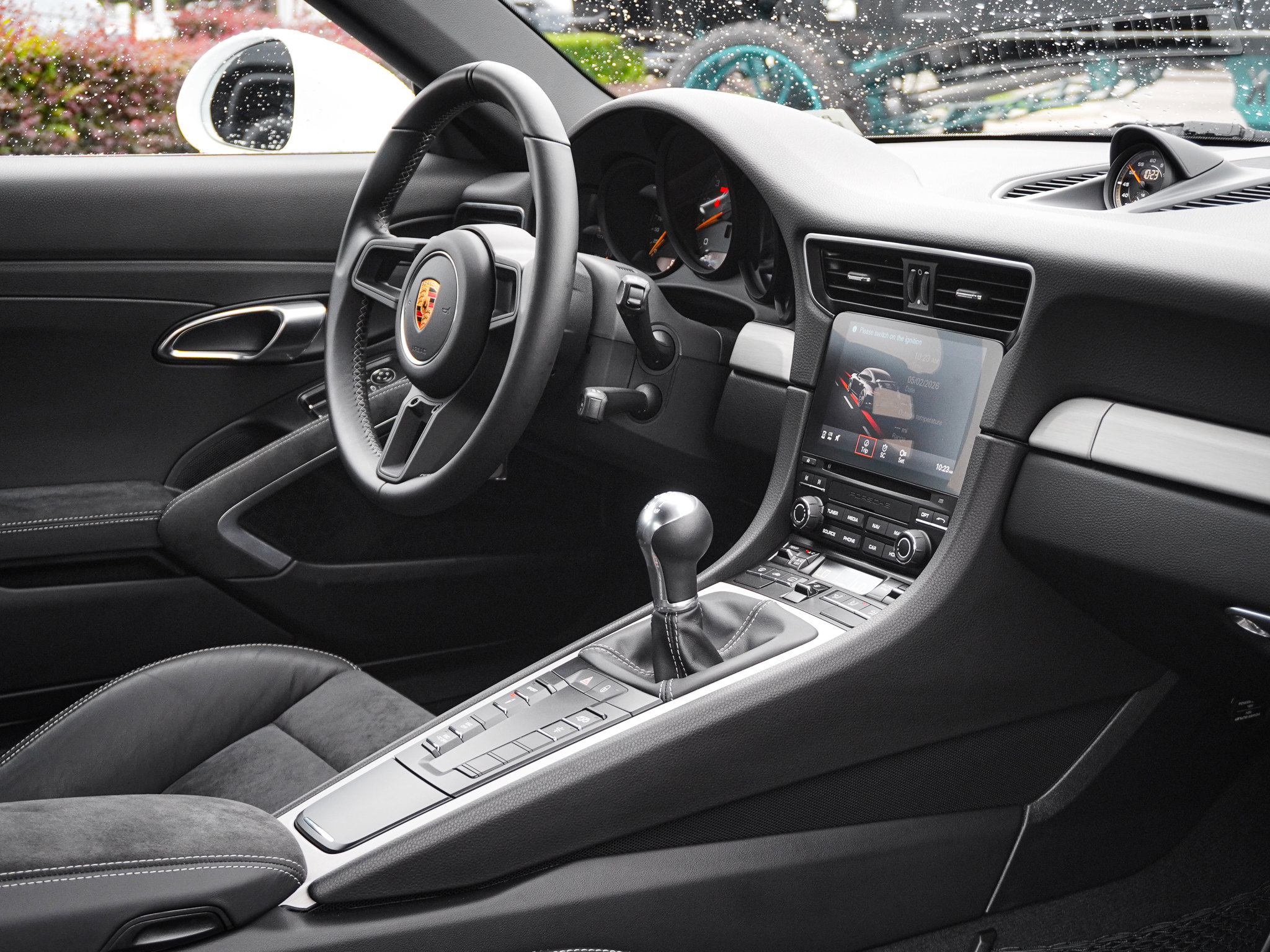 Used 2018 Porsche 911 GT3 w/ Sport Chrono Package RWD image 32