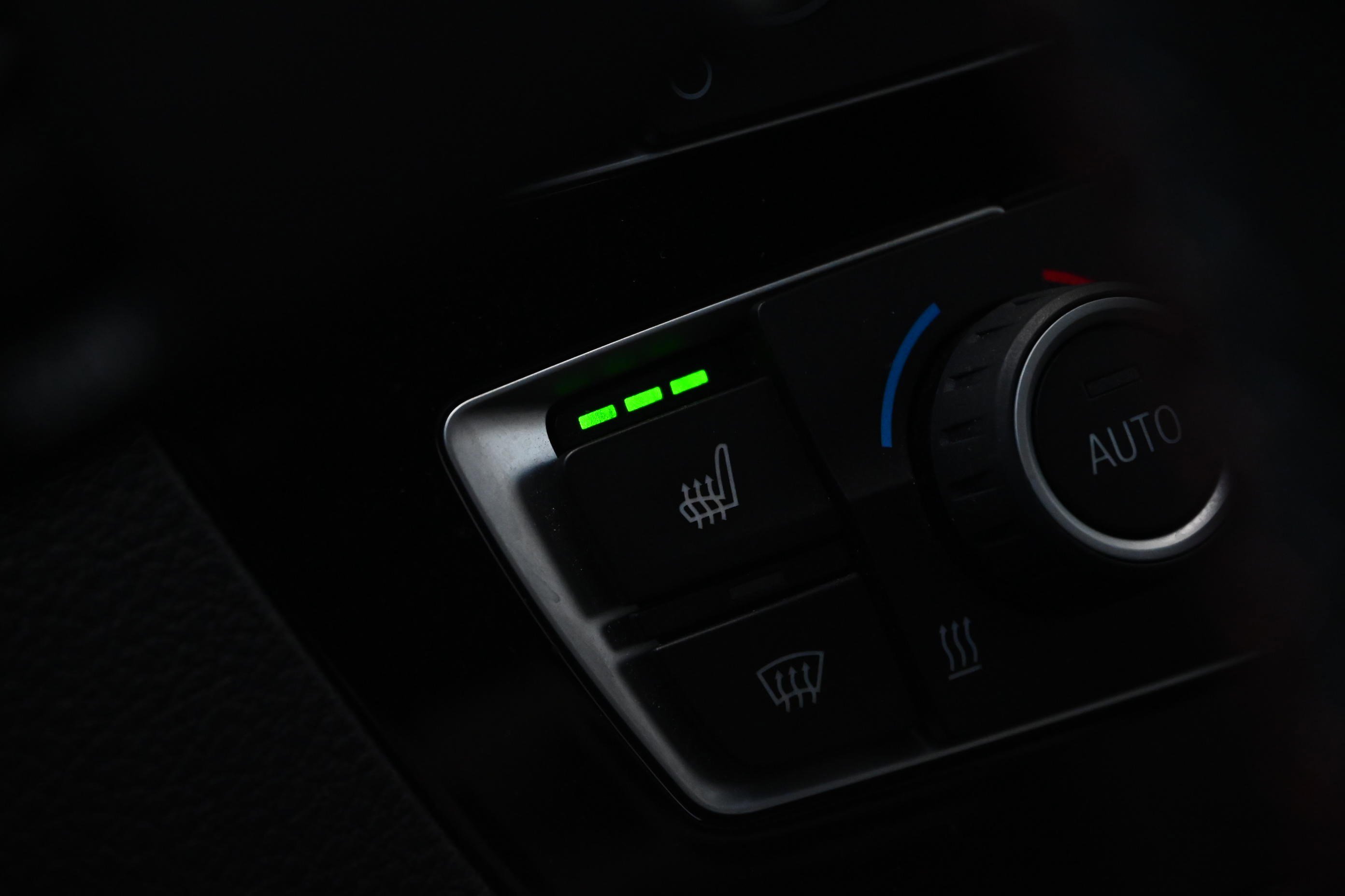 Used 2018 BMW M2 image 36