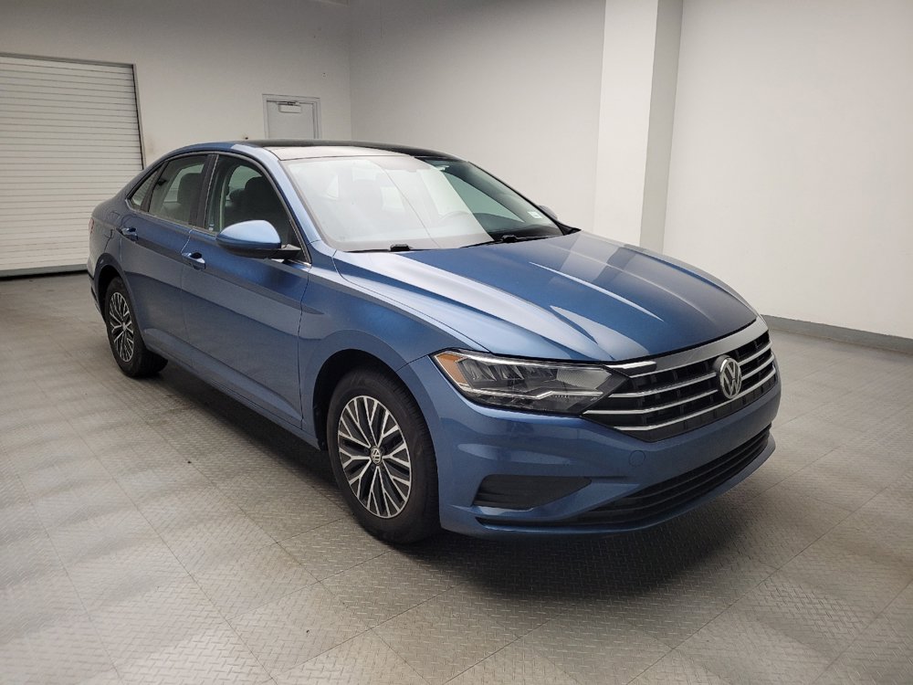 Used 2019 Volkswagen Jetta SE w/ Cold Weather Package FWD image 14
