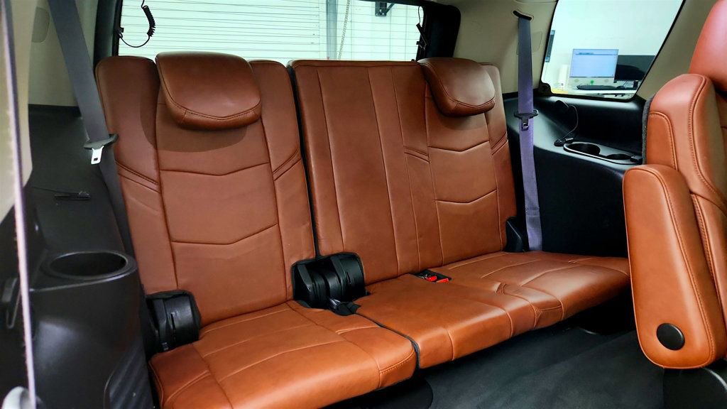 Used 2015 Cadillac Escalade Premium image 25