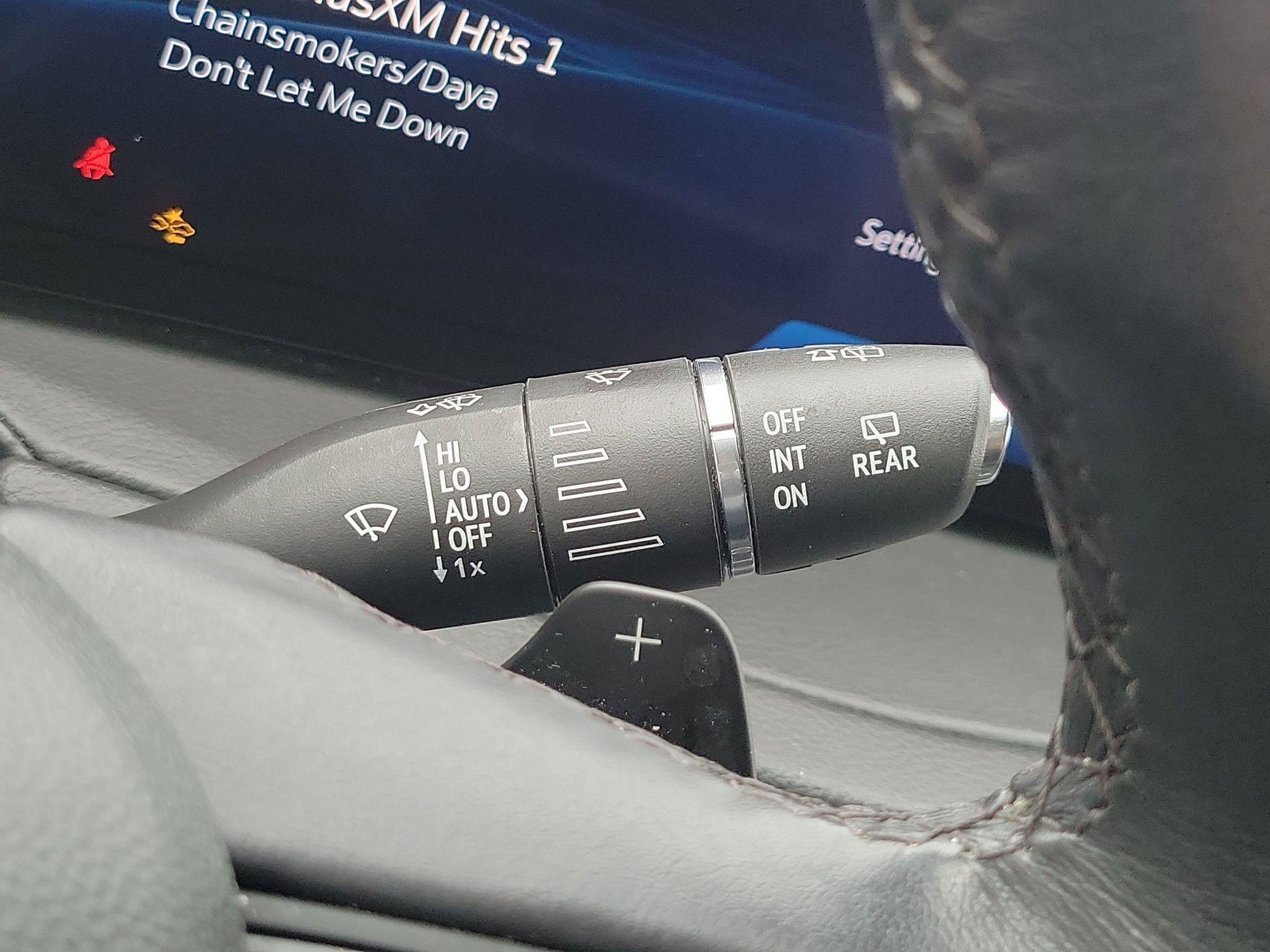 Used 2024 Cadillac XT4 Premium Luxury FWD image 13
