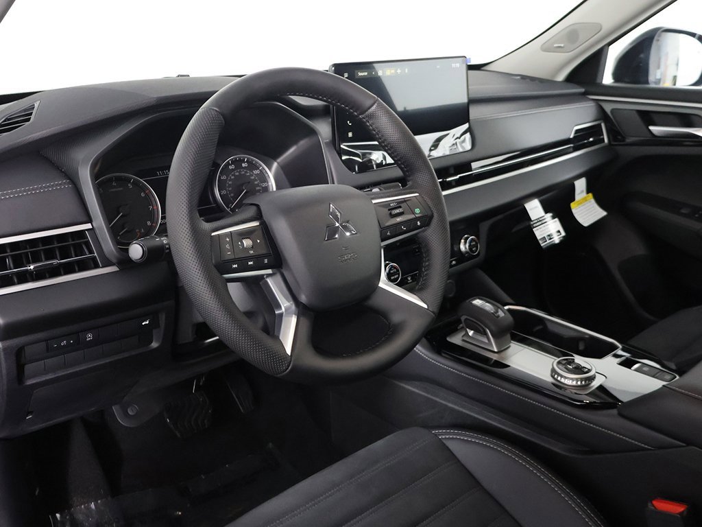 New 2026 Mitsubishi Outlander SE image 29