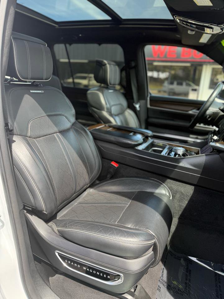 Used 2023 Jeep Grand Wagoneer Series II image 11