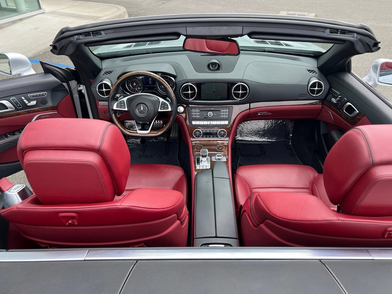 Used 2019 Mercedes-Benz SL 550 image 30