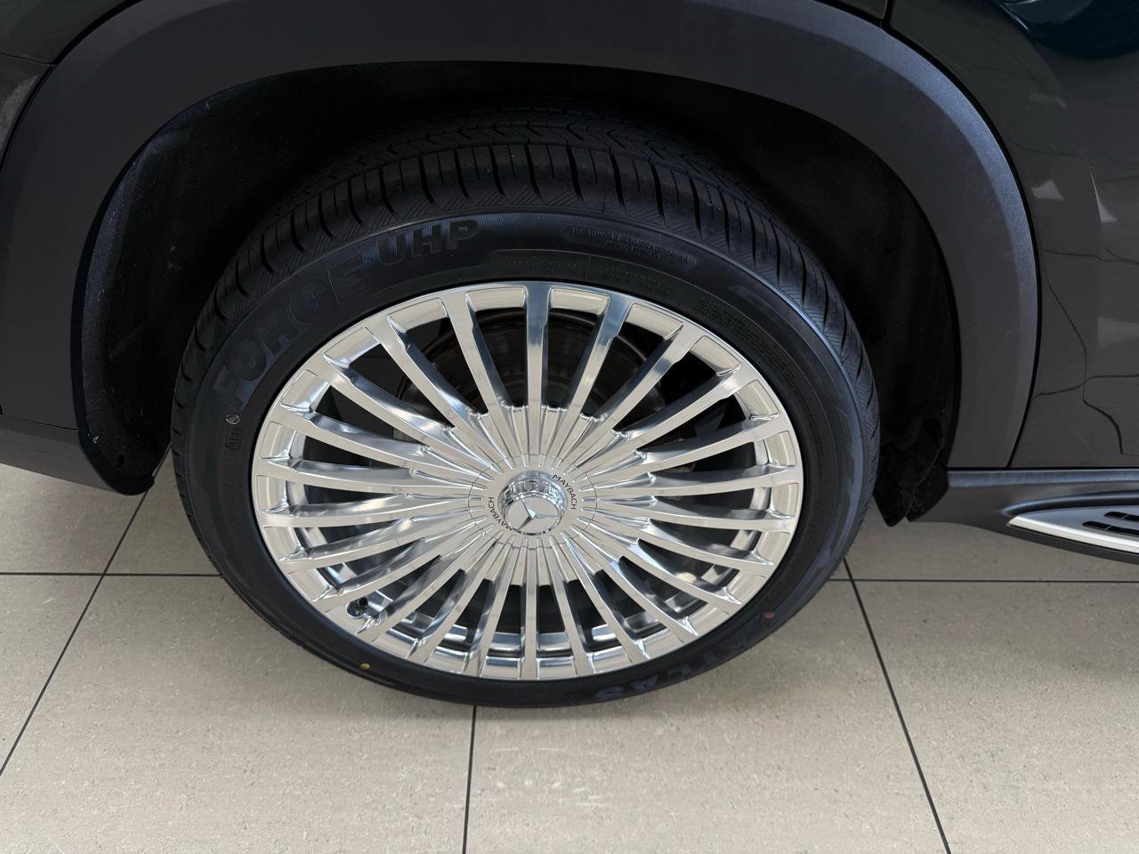 Used 2021 Mercedes-Benz GLS 450 4MATIC image 32