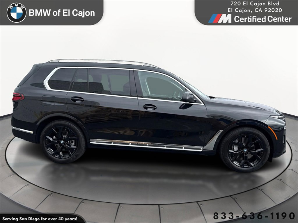 Used 2025 BMW X7 xDrive40i w/ Parking Assistance Package image 4