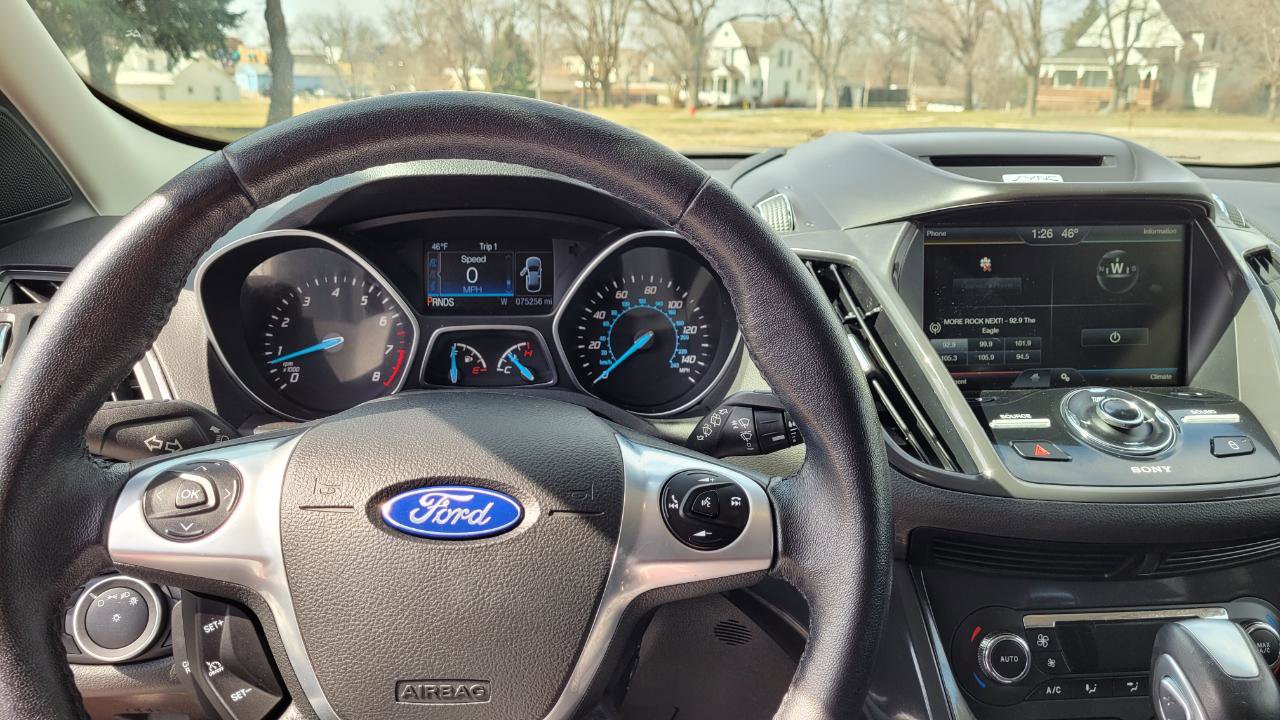 Used 2015 Ford Escape Titanium AWD/4WD image 11