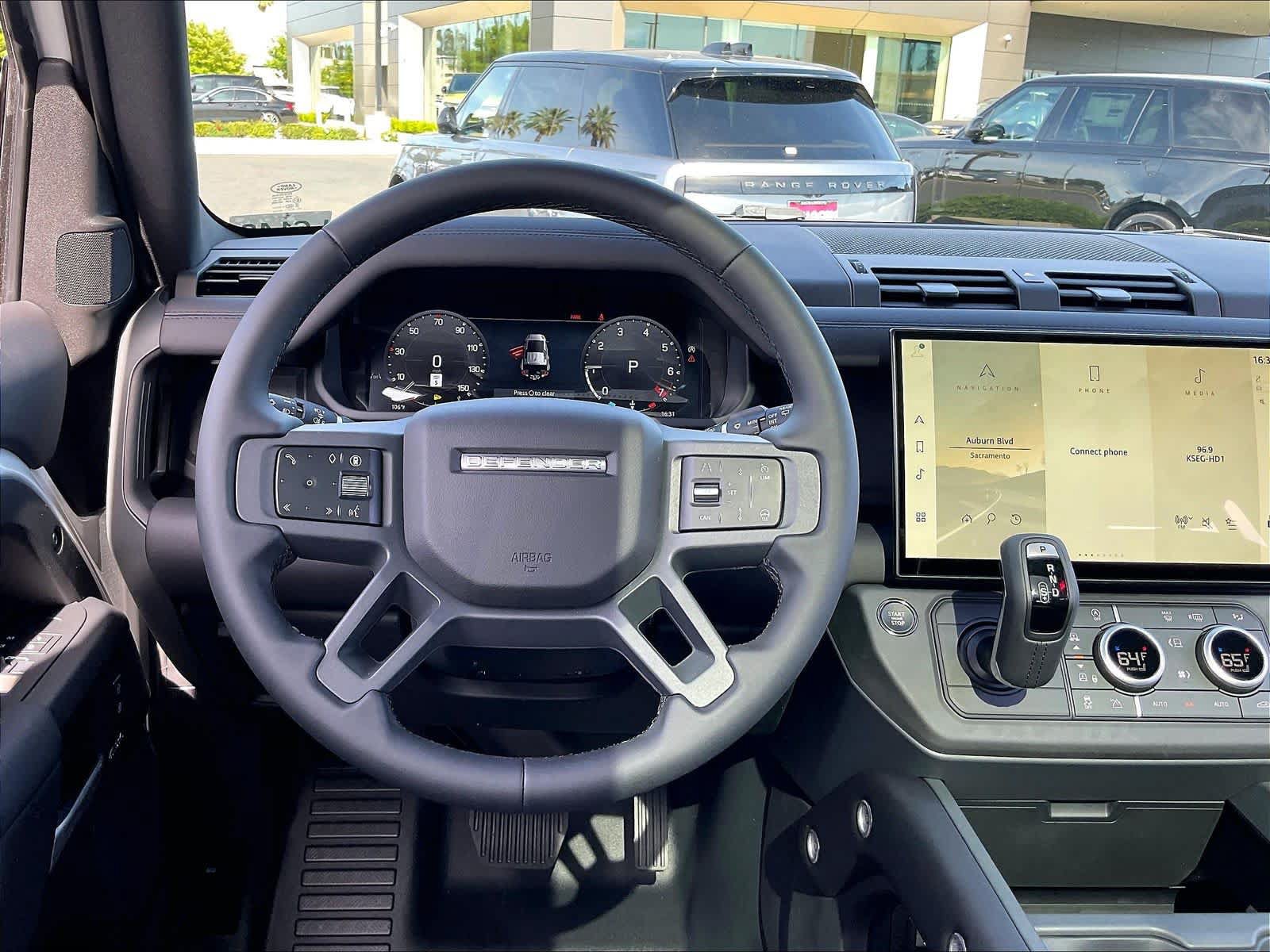 New 2026 Land Rover Defender 110 X-Dynamic SE AWD/4WD image 15