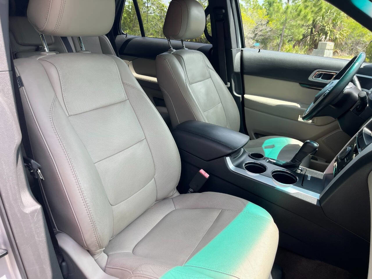 Used 2013 Ford Explorer Limited image 27