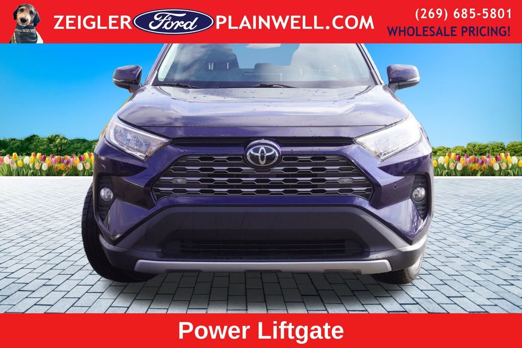 Used 2019 Toyota RAV4 Limited image 8