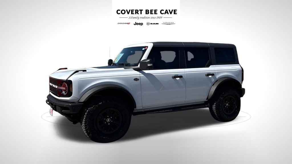 Used 2024 Ford Bronco Wildtrak image 4
