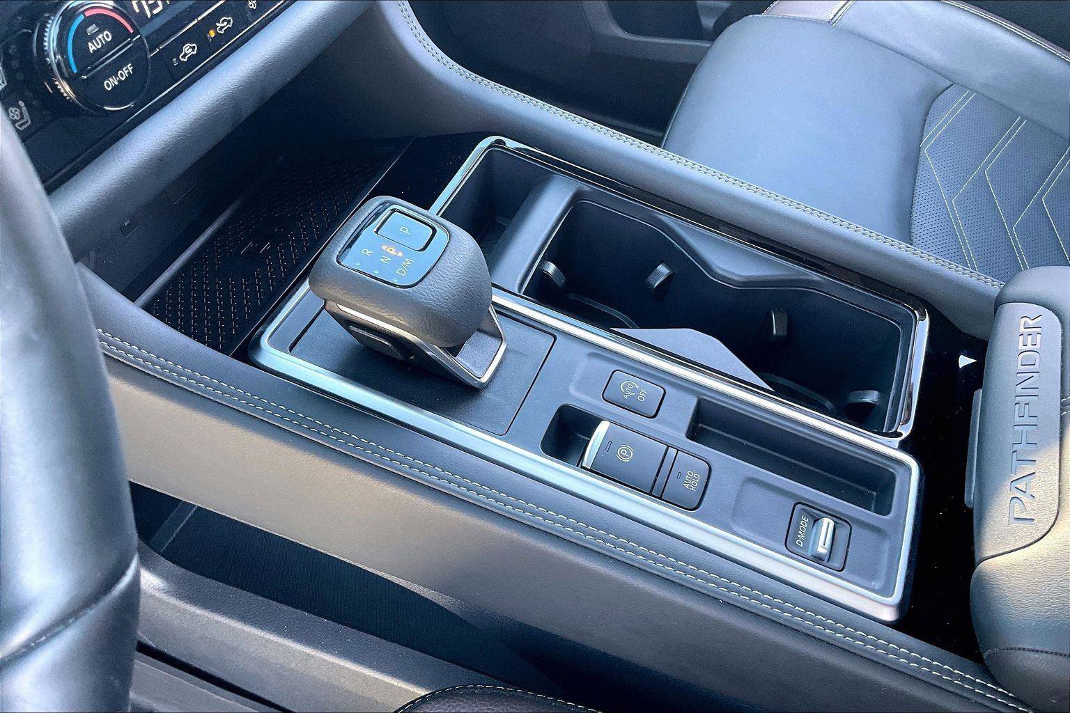 Certified 2024 Nissan Pathfinder Platinum w/ Cargo Package image 16