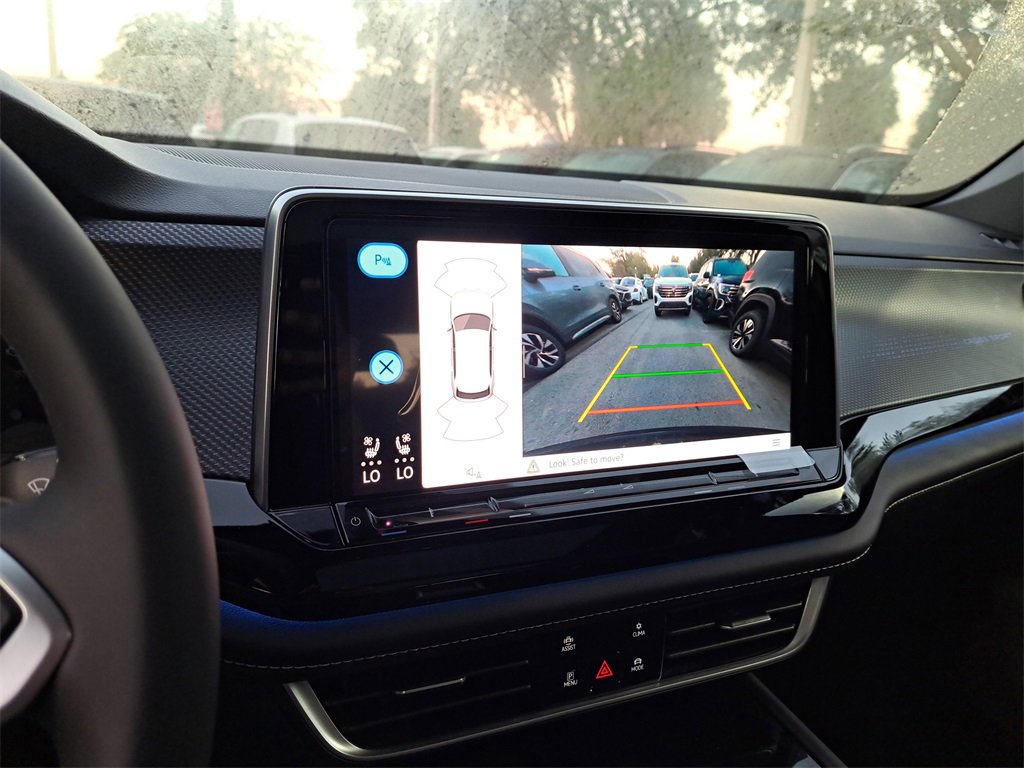 New 2026 Volkswagen Atlas Cross Sport SEL R-Line image 11