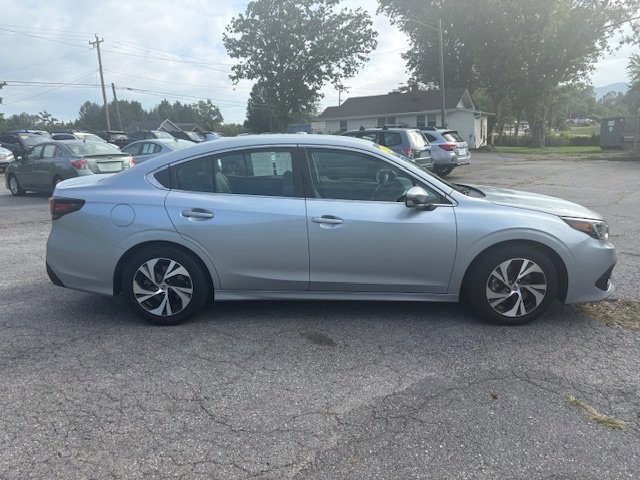 Used 2022 Subaru Legacy Premium image 4