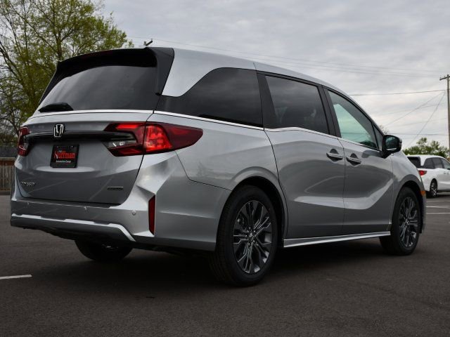 New 2026 Honda Odyssey Touring image 7