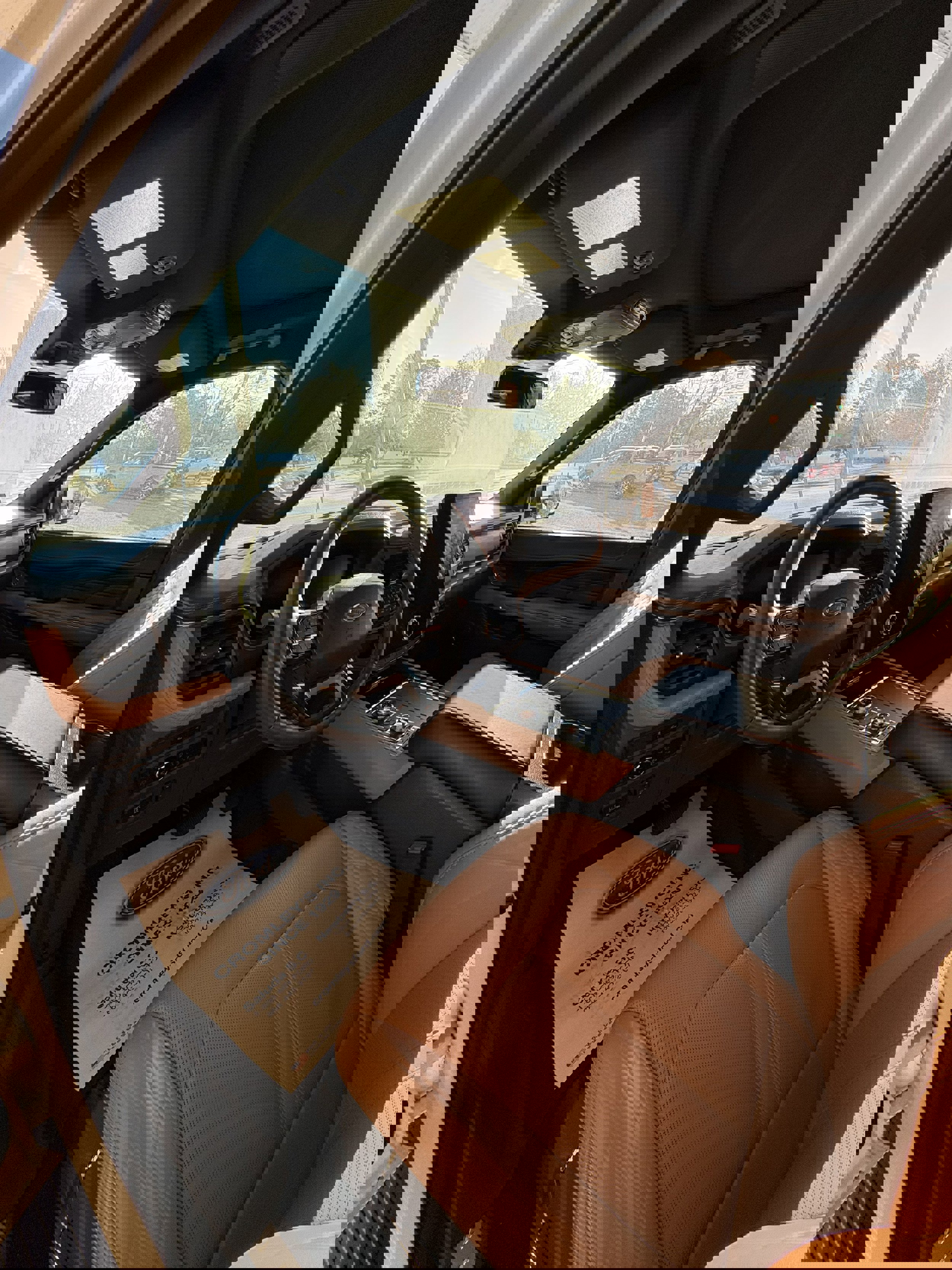 Used 2024 Ford Expedition Max Platinum AWD/4WD image 16