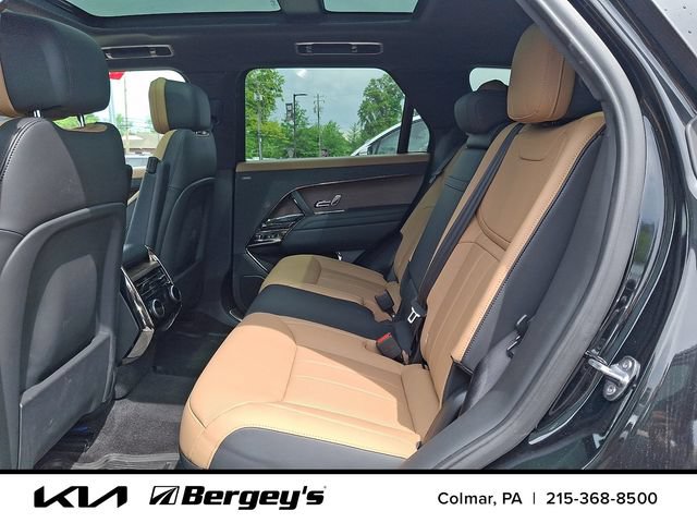 Used 2024 Land Rover Range Rover Sport Dynamic SE AWD/4WD image 11