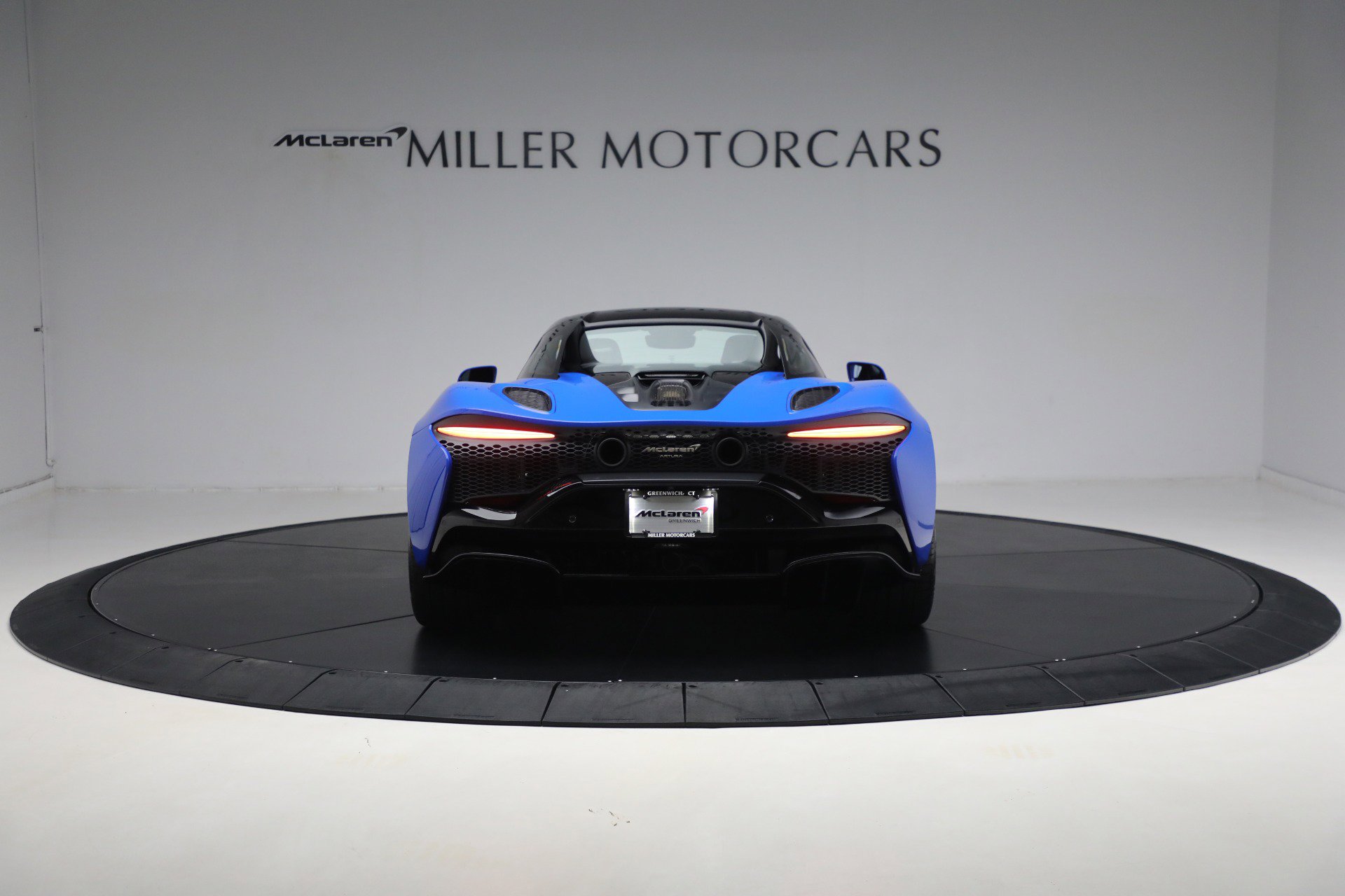 New 2025 McLaren Artura Spider image 19