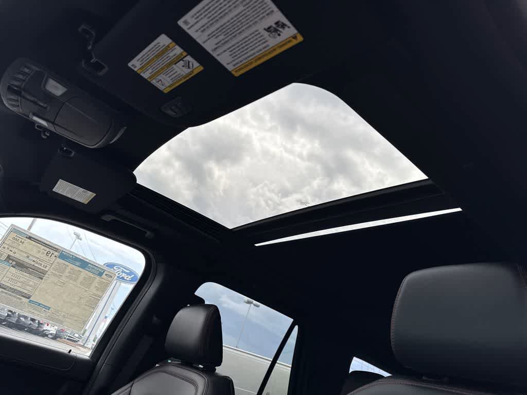 New 2024 Ford Expedition Limited RWD image 34
