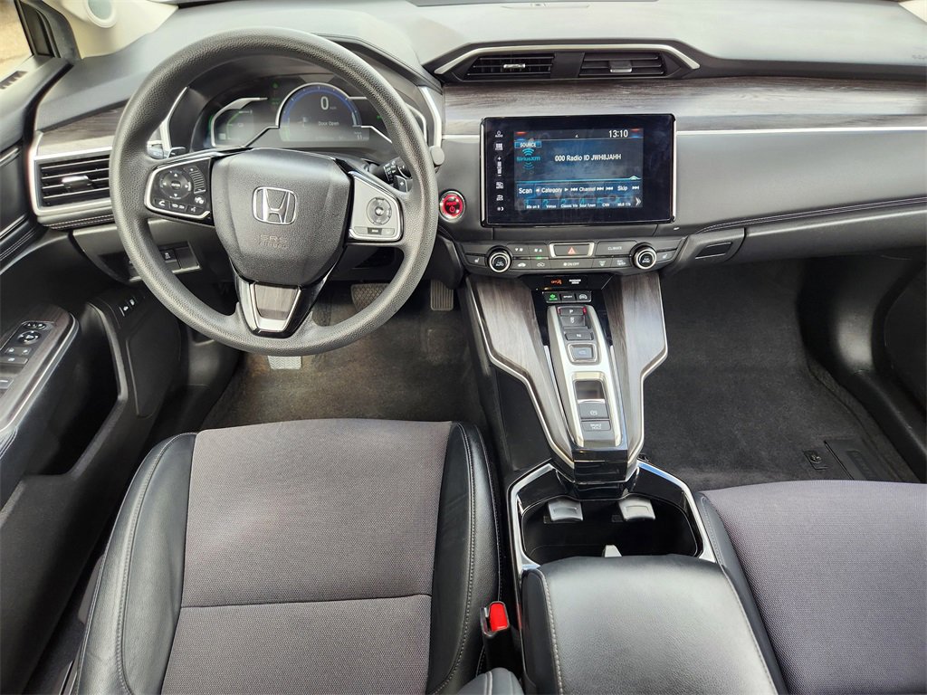 Used 2018 Honda Clarity Plug-In Hybrid image 2