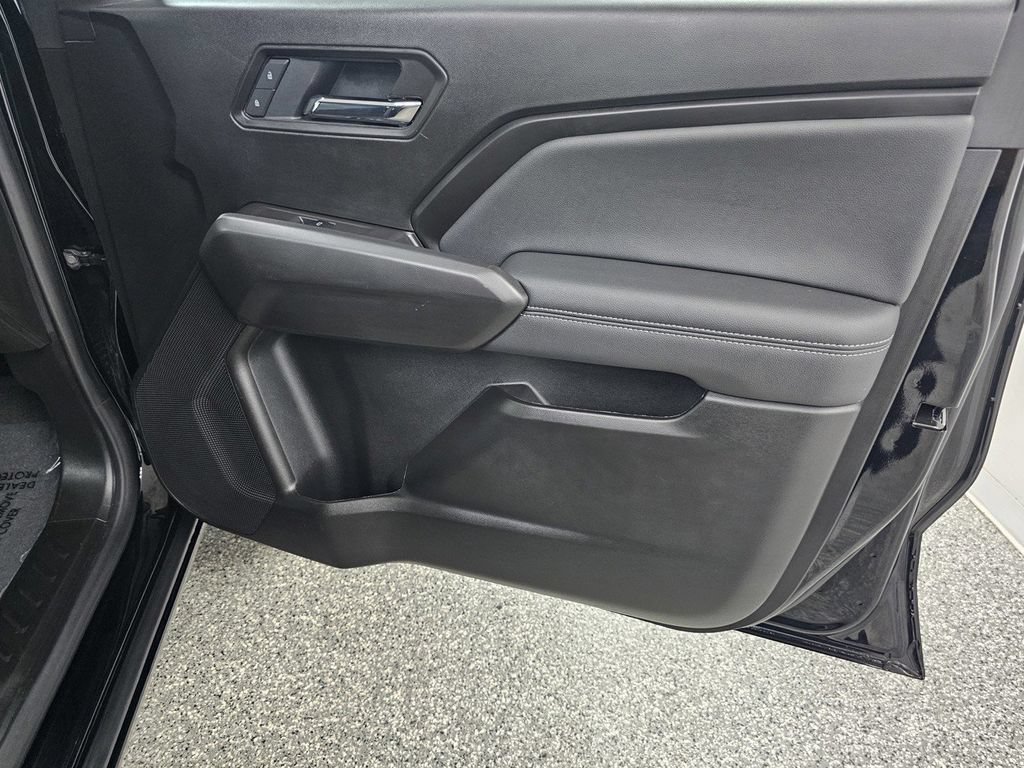 Used 2026 Chevrolet Colorado LT w/ LT Convenience Package AWD/4WD image 25