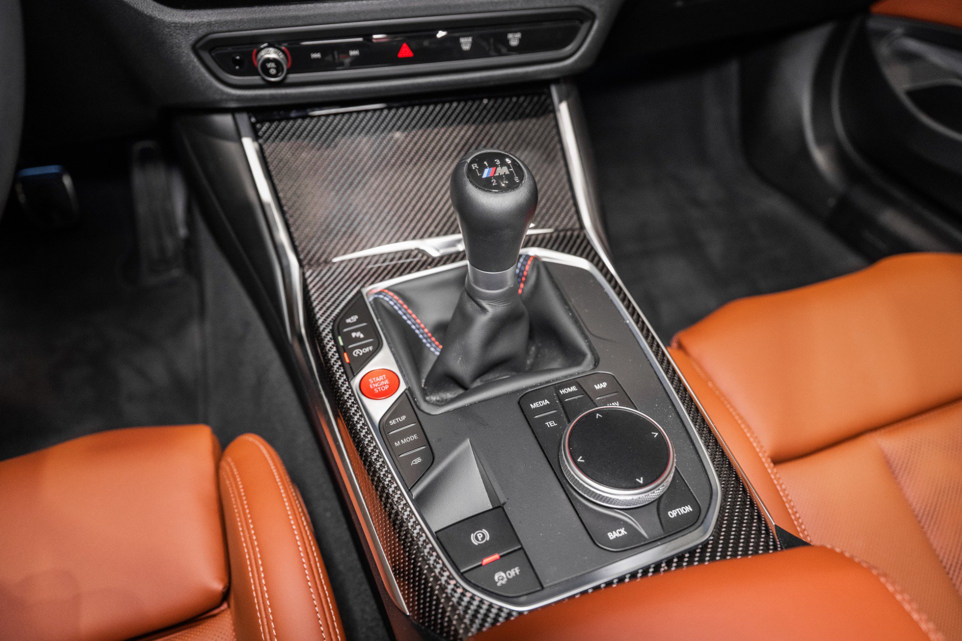 Used 2027 BMW M4 Coupe w/ M Driver's Package RWD image 34