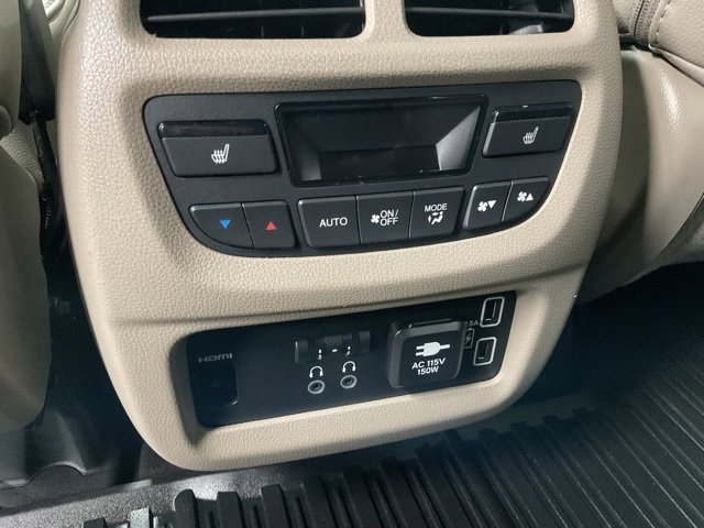 Certified 2019 Honda Pilot Touring image 16