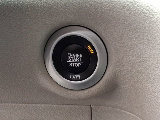 Used 2023 Chrysler Voyager LX image 24