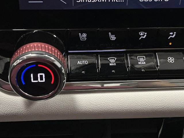 Used 2024 GMC Canyon AT4X image 8