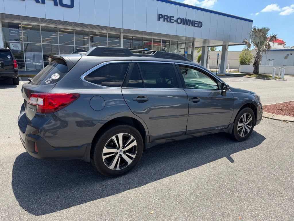 Used 2019 Subaru Outback 2.5i Limited AWD/4WD image 3