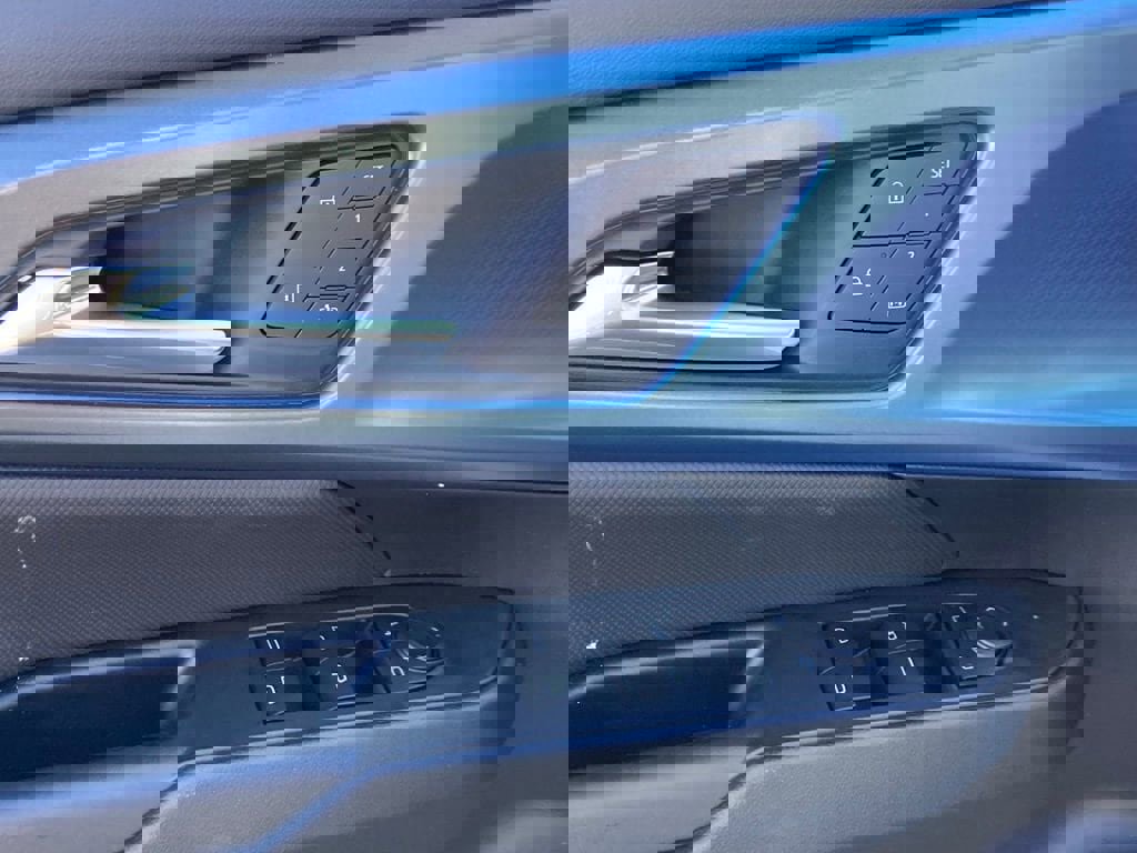 New 2026 Chevrolet Equinox EV LT w/ Convenience Package II image 20