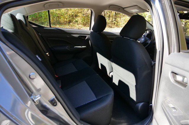 Used 2024 Nissan Versa S w/ S Plus Package image 32