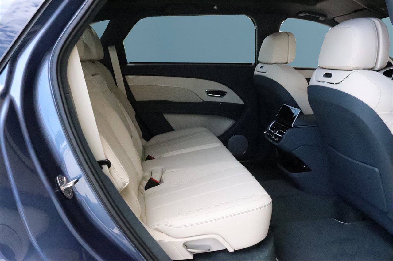New 2025 Bentley Bentayga Extended Wheelbase image 20