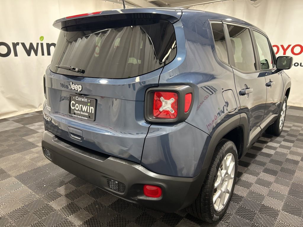 Used 2023 Jeep Renegade Latitude image 7